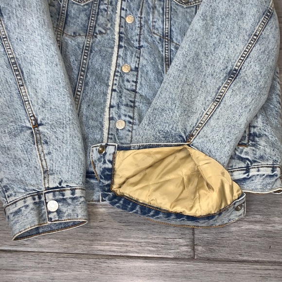 Urban Outfitters BDG Sherpa Denim Jacket Sz Medium - Picture 16 of 16